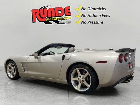 Used 2005 Chevrolet Corvette Convertible w/ Preferred Equipment Group RWD image 4
