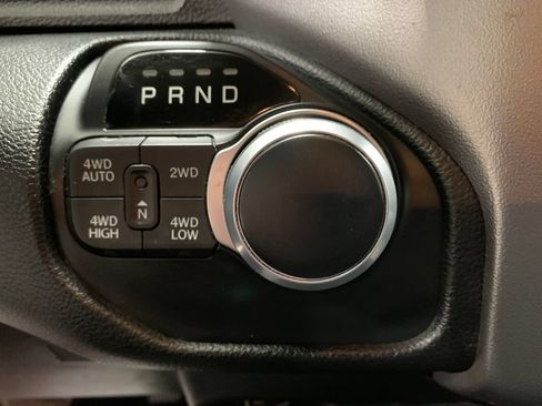 Used 2020 RAM 1500 Big Horn AWD/4WD image 25