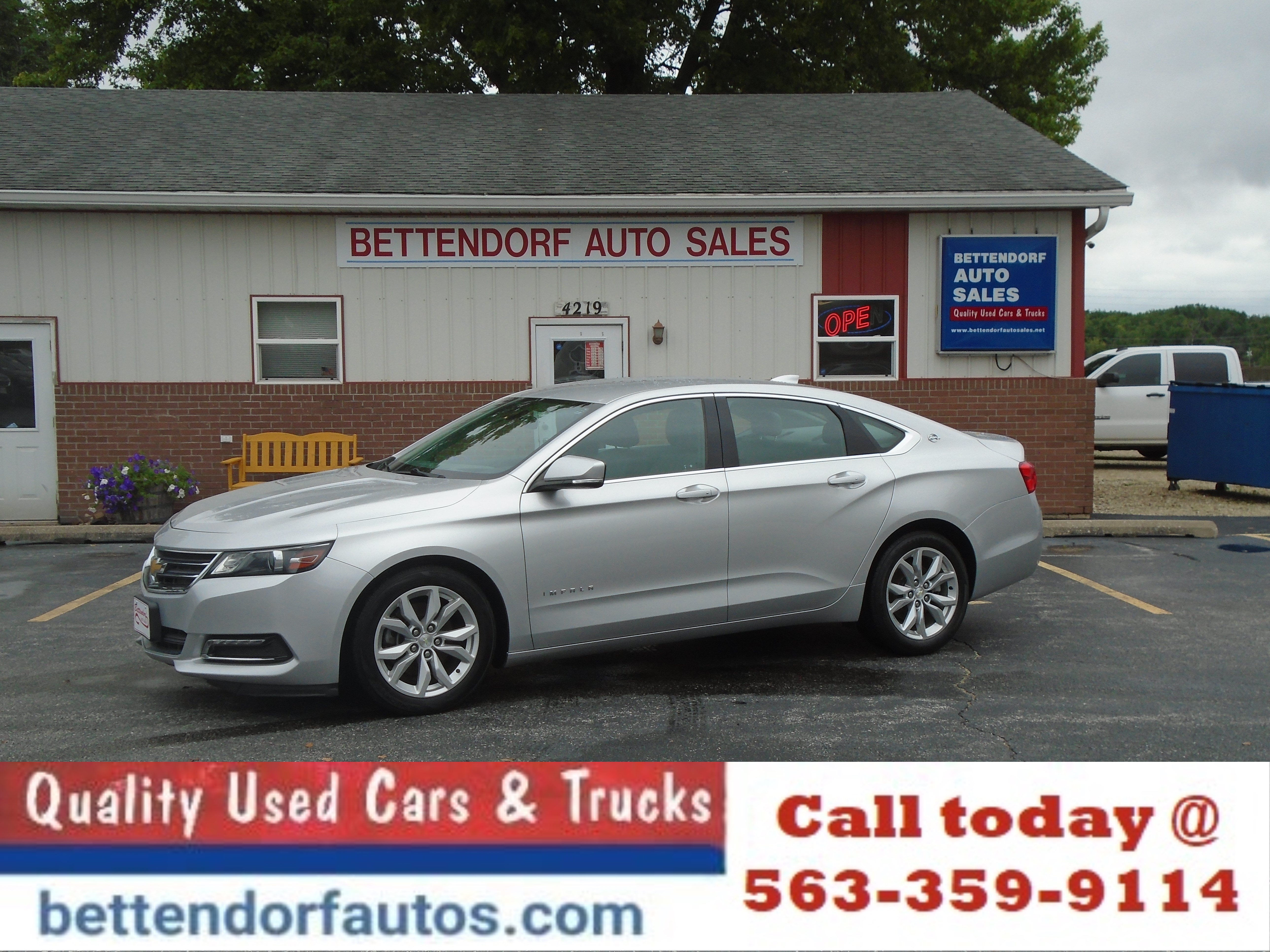 Used 2019 Chevrolet Impala LT FWD image 3