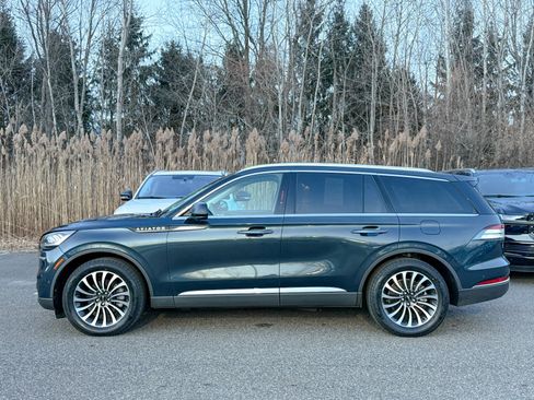Used 2023 Lincoln Aviator Reserve w/ Equipment Group 201A image 8