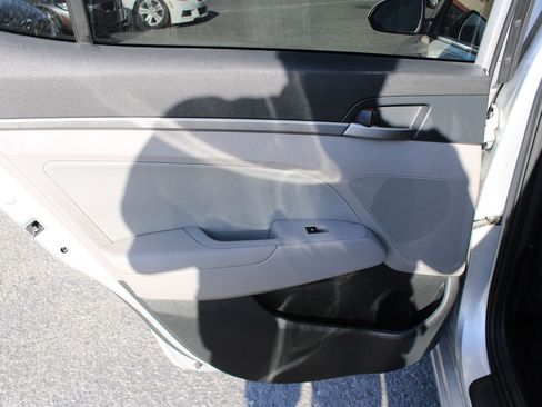 Used 2018 Hyundai Elantra Value Edition w/ Cargo Package FWD image 14