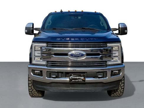 Used 2019 Ford F250 Lariat w/ Lariat Ultimate Package image 3