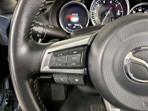 Used 2020 MAZDA MX-5 Miata Grand Touring RWD image 18
