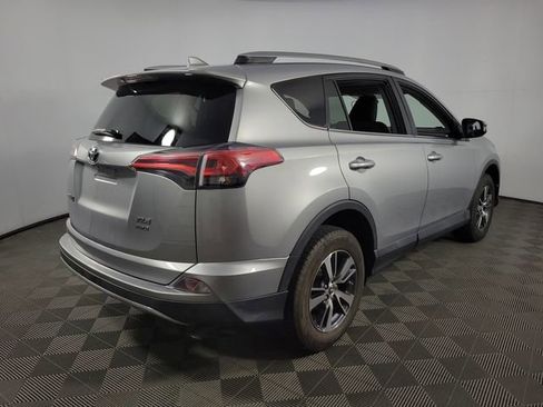 Used 2018 Toyota RAV4 XLE w/ Plus Extra Value Package AWD/4WD image 8