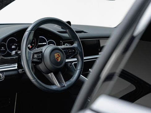 Used 2023 Porsche Panamera GTS AWD/4WD image 33