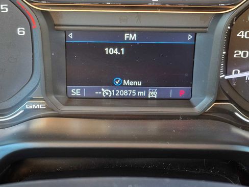 Used 2019 GMC Sierra 1500 SLE image 26