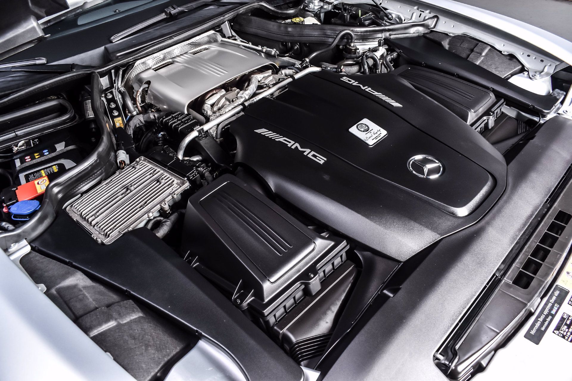 Used 2016 Mercedes-Benz AMG GT S image 11