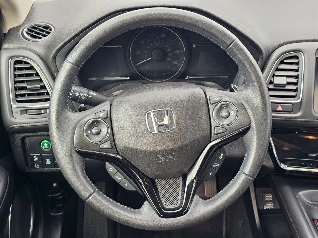 Used 2020 Honda HR-V Touring image 25