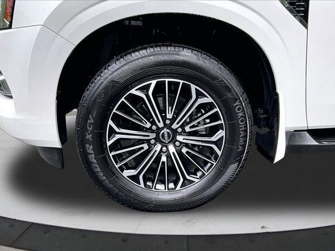Used 2025 Nissan Armada SL w/ Captain's Chari Seat Package AWD/4WD image 33