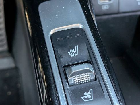 Used 2022 Kia Sorento SX Prestige image 21