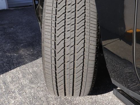 Used 2024 Chevrolet Tahoe High Country image 44