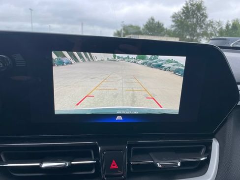 Used 2025 Chevrolet TrailBlazer LT AWD/4WD image 33