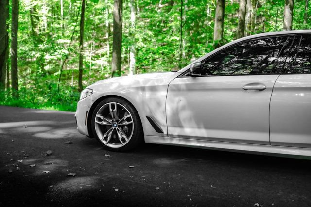 Used 2020 BMW M550i xDrive w/ Dynamic Handling Package AWD/4WD image 10