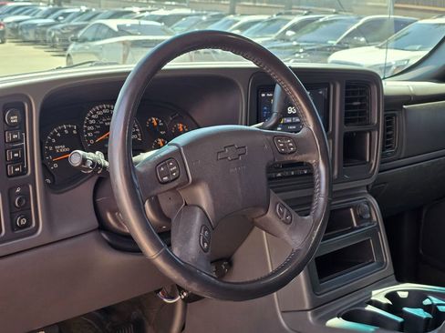Used 2005 Chevrolet Silverado 1500 LS AWD/4WD image 20