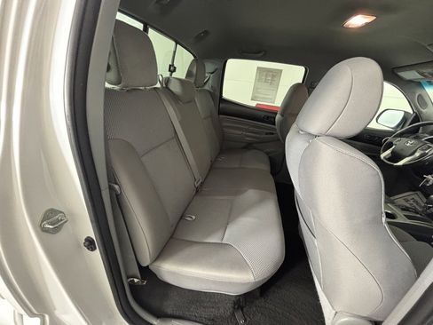 Used 2014 Toyota Tacoma 4x4 Double Cab image 41