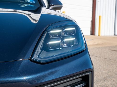 New 2026 Porsche Cayenne S AWD/4WD image 13
