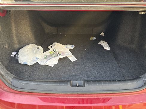 Used 2019 Honda Accord LX image 30