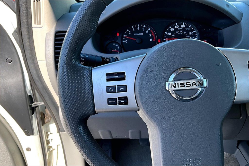 Used 2015 Nissan Frontier S RWD image 17