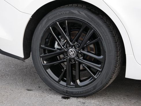 Certified 2025 Toyota Camry SE image 15