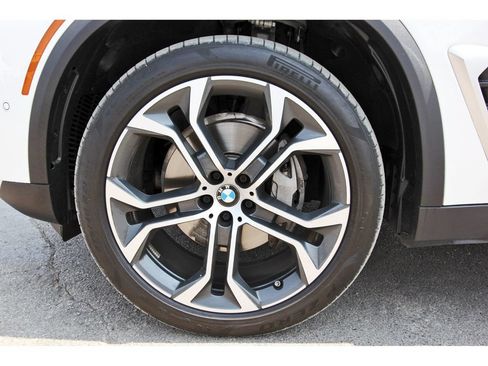 Used 2025 BMW X5 sDrive40i w/ Parking Assistance Package RWD image 38
