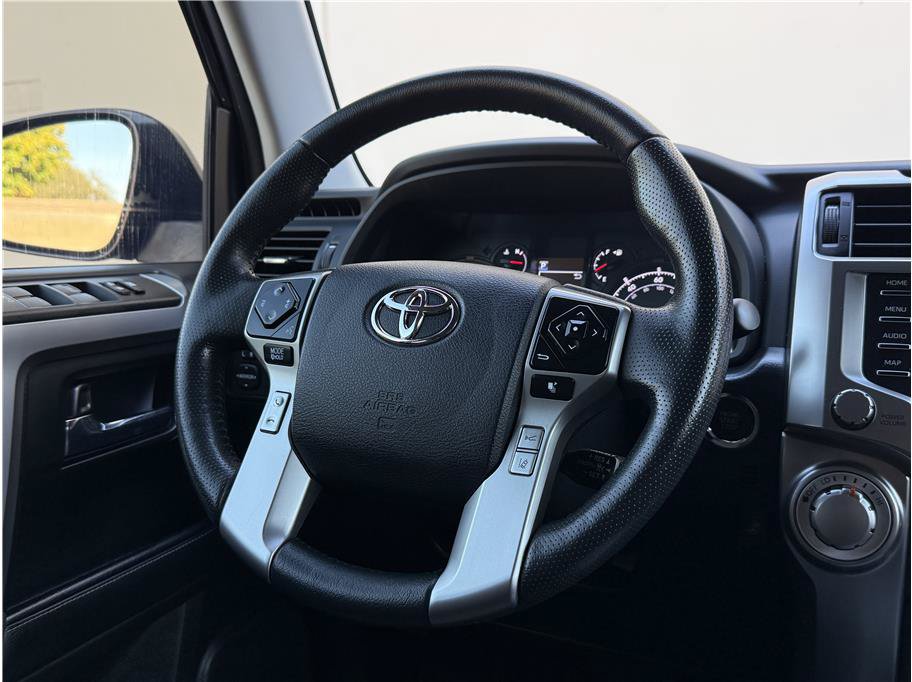 Used 2023 Toyota 4Runner SR5 Premium w/ Moonroof Package AWD/4WD image 14