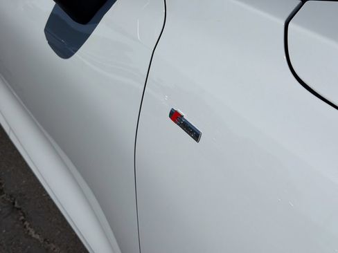 New 2026 Audi Q3 quattro 2.0T AWD/4WD image 7