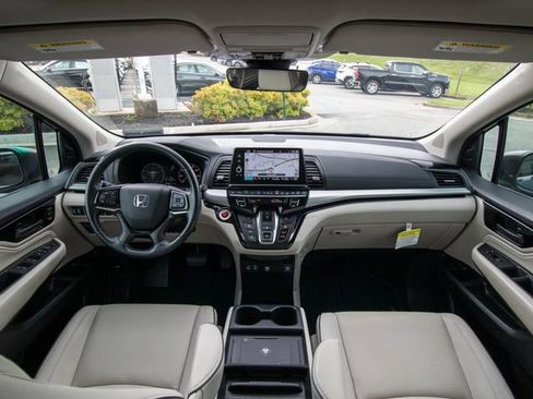 Used 2025 Honda Odyssey Touring image 29