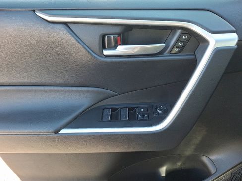 Certified 2023 Toyota RAV4 XLE Premium image 12