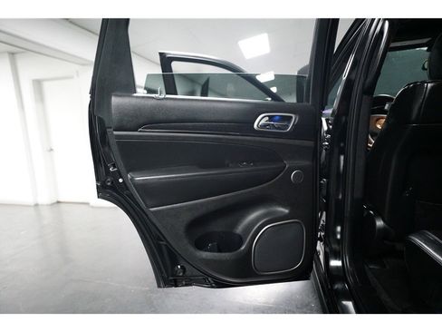 Used 2018 Jeep Grand Cherokee High Altitude image 15