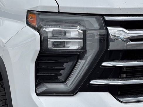 Used 2024 Chevrolet Silverado 2500 LTZ w/ LTZ Convenience Package image 45