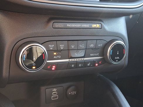 Used 2024 Ford Escape Active image 16