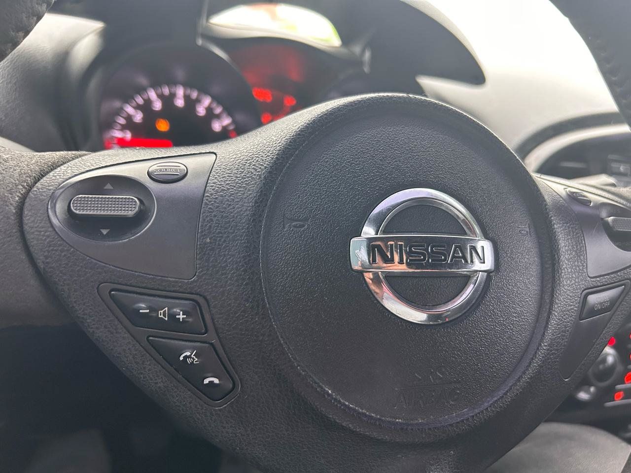 Used 2015 Nissan Juke NISMO FWD image 21