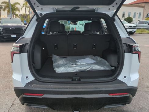 New 2026 Chevrolet Equinox RS w/ Convenience Package III FWD image 25