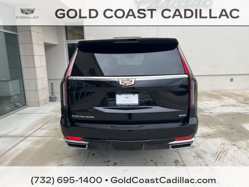 Certified 2024 Cadillac Escalade ESV Premium Luxury AWD/4WD image 3