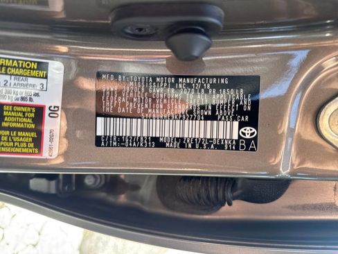 Used 2019 Toyota Corolla LE FWD image 38