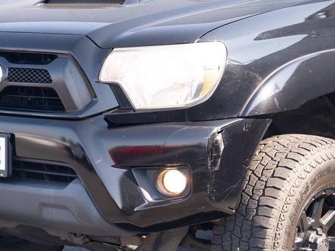 Used 2015 Toyota Tacoma 4x4 Double Cab w/ TRD Sport Package image 16