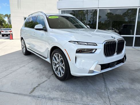 Used 2026 BMW X7 xDrive40i AWD/4WD image 7