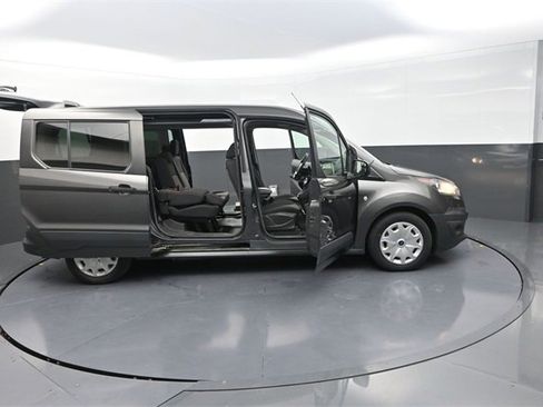 Used 2017 Ford Transit Connect XL image 45