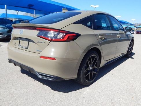 Used 2025 Honda Civic Sport image 3