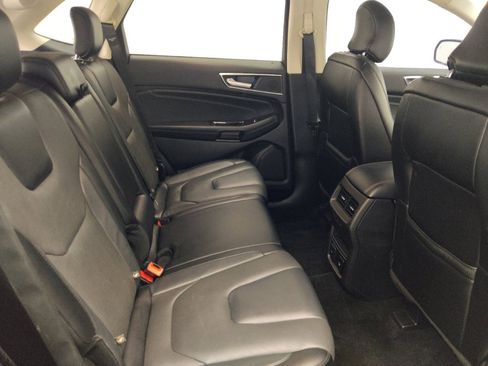 Used 2018 Ford Edge Titanium w/ Equipment Group 302A FWD image 19