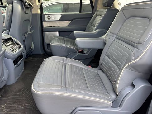 Used 2019 Lincoln Navigator L Black Label AWD/4WD image 9