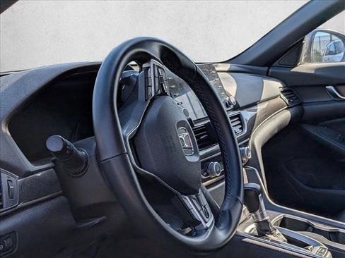 Used 2019 Honda Accord Sport image 7