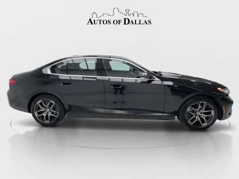 Used 2026 BMW 530i xDrive AWD/4WD image 6