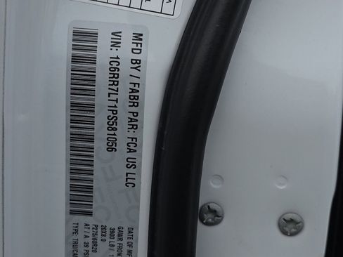 Used 2023 RAM 1500 Classic SLT image 31