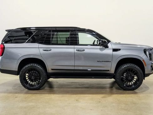 Used 2026 GMC Yukon Elevation w/ Elevation Premium Package AWD/4WD image 6