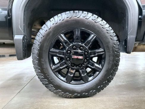 Used 2024 GMC Sierra 2500 AT4 w/ Technology Package image 22