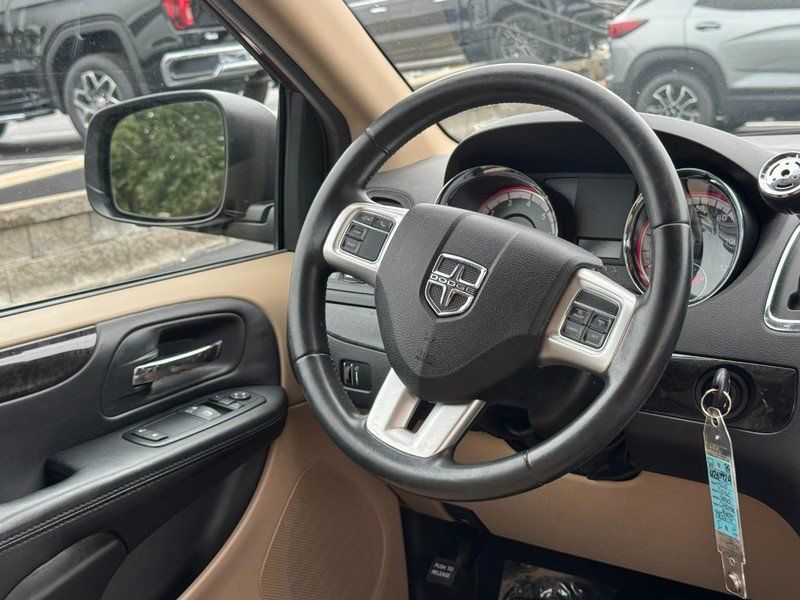 Used 2015 Dodge Grand Caravan SE w/ Quick Order Package 29E SE FWD image 14