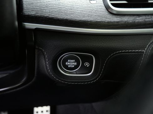 Used 2022 Mercedes-Benz GLS 580 4MATIC image 28
