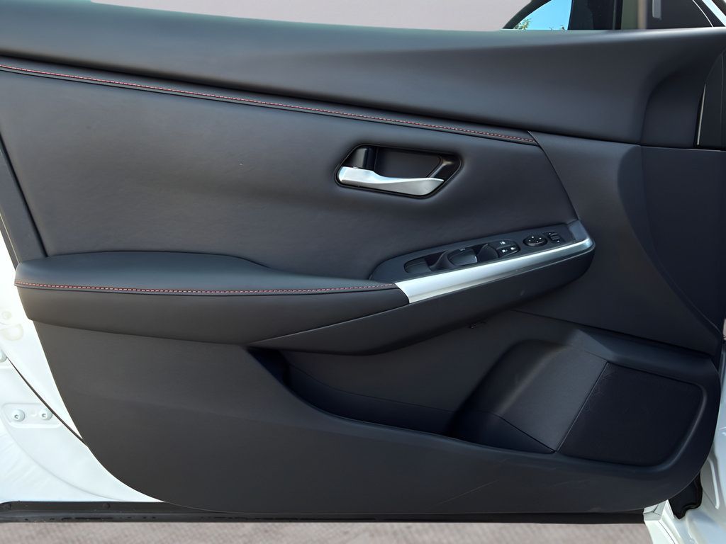 Used 2025 Nissan Sentra SR FWD image 20