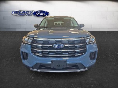 Used 2025 Ford Explorer Active AWD/4WD image 11